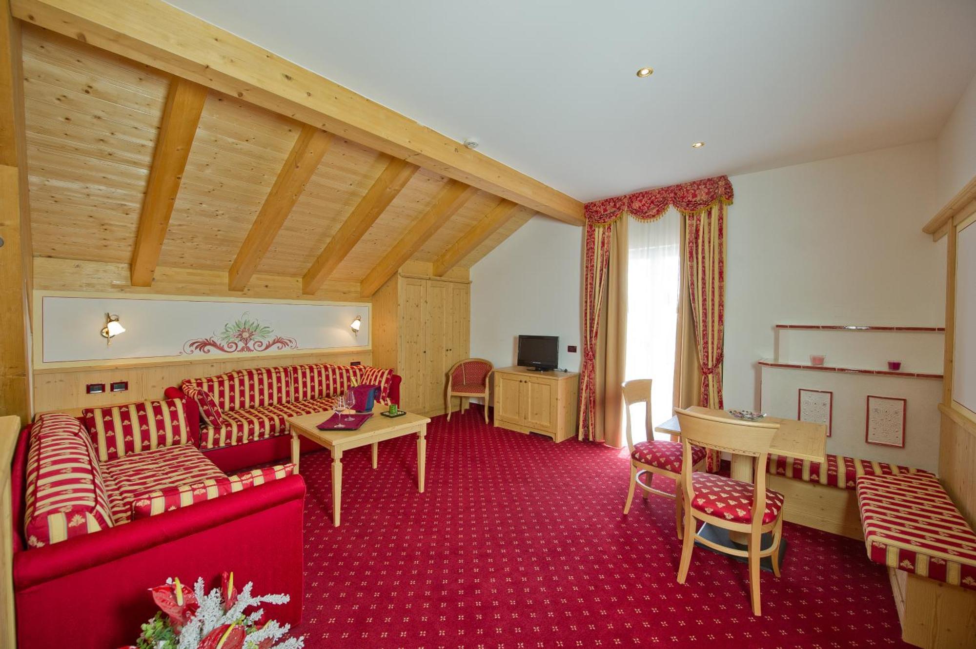 Sport Hotel Vittoria Пассо-дель-Тонале Номер фото
